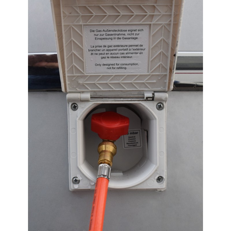 TUYAU DE GAZ AVEC RACCORD RAPIDE