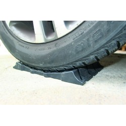 CALE STACKA PNEU HIVERNAGE