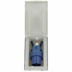 SOCLE ENCASTRABLE P17 16A AVEC FICHE PIVOTANTE BLANCHE