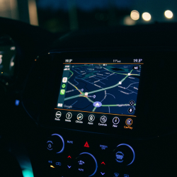 GPS ET STATIONS MULTIMEDIA