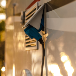Comment choisir son électricité camping-car