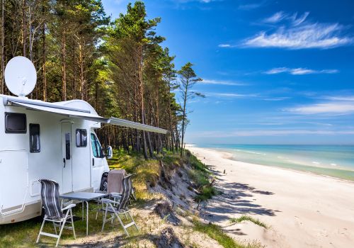 Illustration de l’article : comment choisir mon store de camping car ?